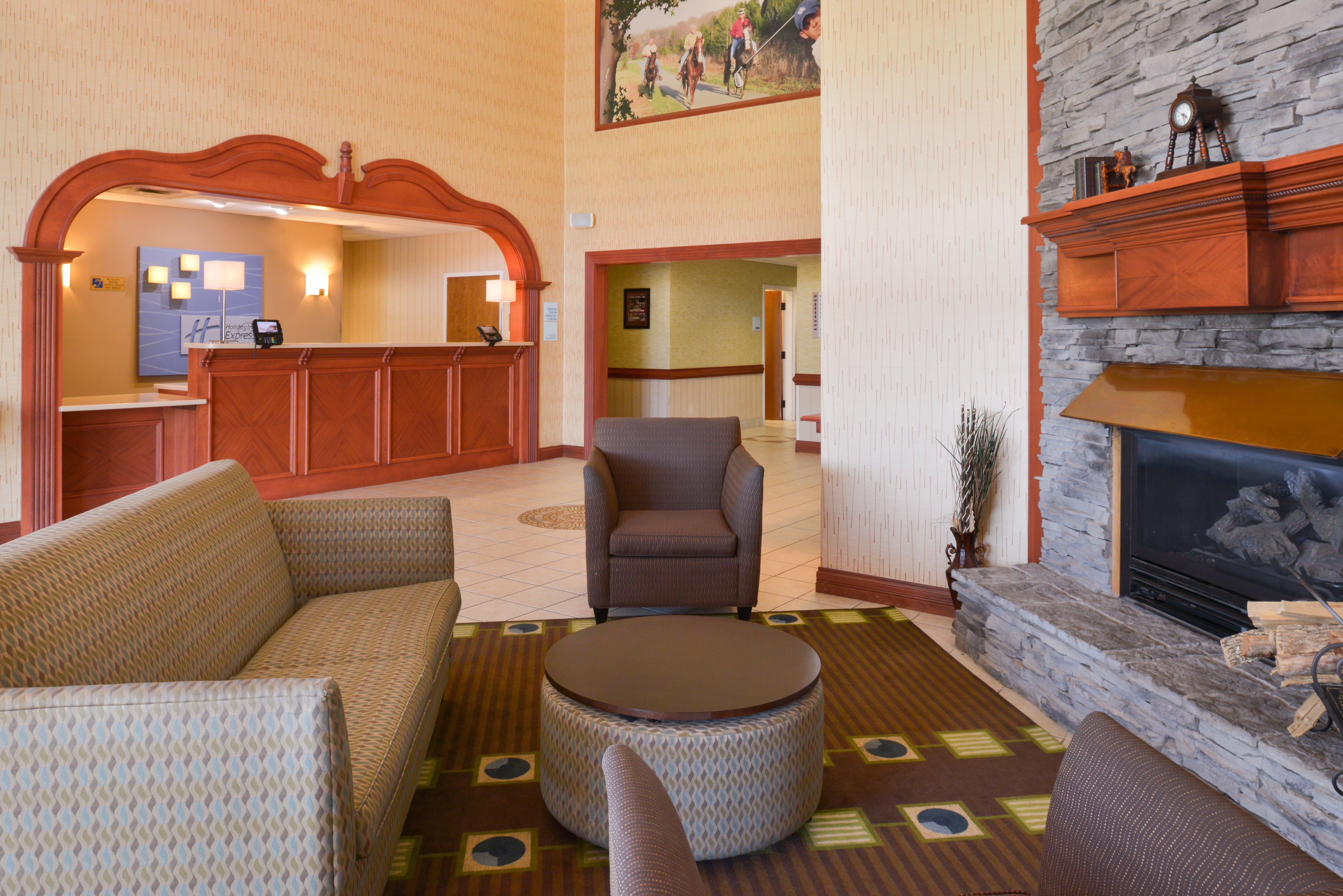 Holiday Inn Express Campbellsville By Ihg Bagian luar foto