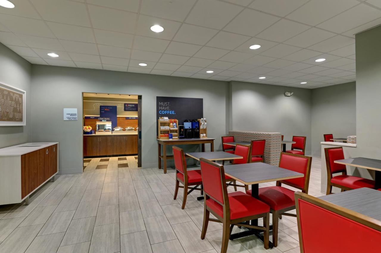 Holiday Inn Express Campbellsville By Ihg Bagian luar foto