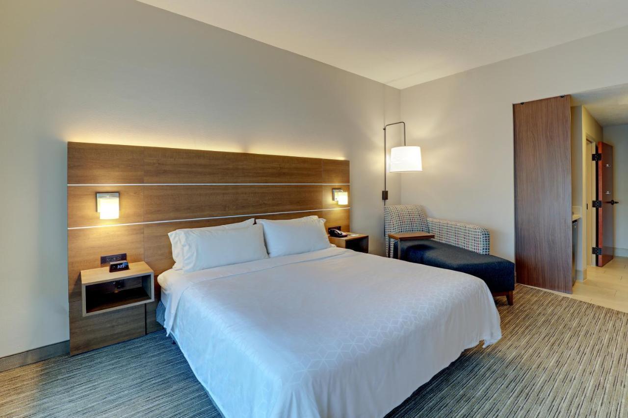 Holiday Inn Express Campbellsville By Ihg Bagian luar foto