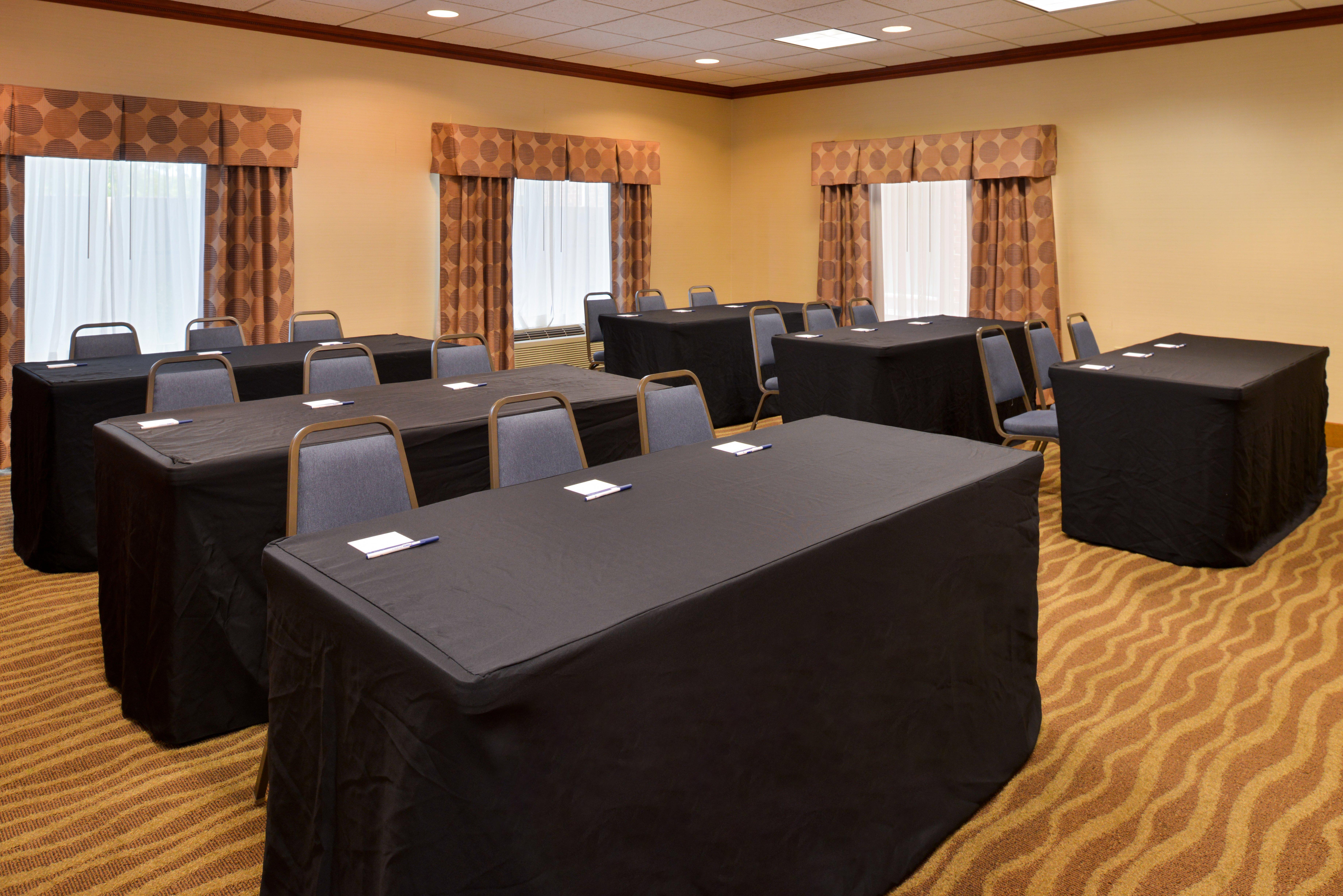 Holiday Inn Express Campbellsville By Ihg Bagian luar foto